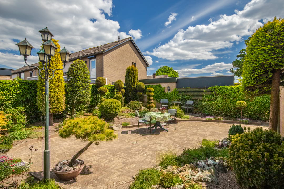 Foto 2 van Witte Kruis 121