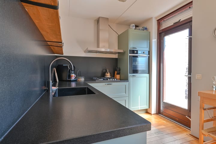 Photo 12 of De Garve 9