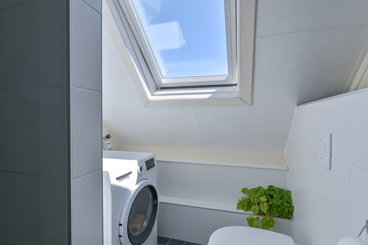 Photo 26 of De Garve 9