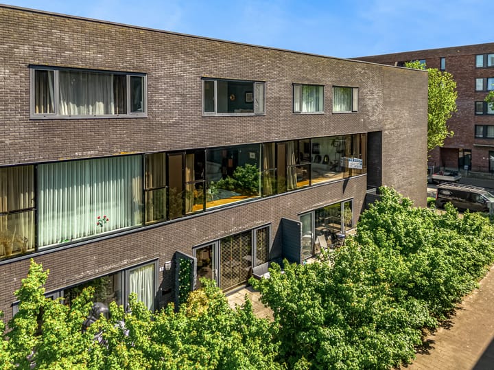 Foto 1 van Cor van Weelehof 3