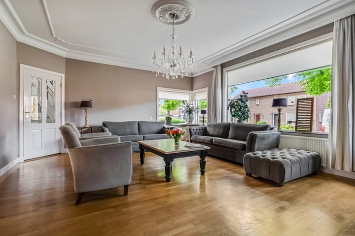 Foto 2 van J.P.C. Leinweberstraat 2