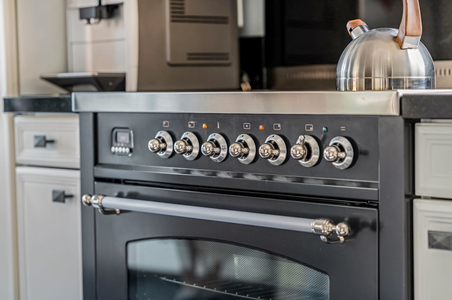 Photo 20 of J.P.C. Leinweberstraat 2