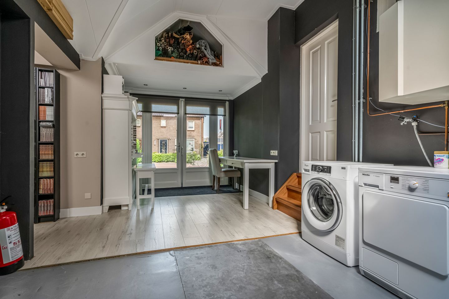 Photo 25 of J.P.C. Leinweberstraat 2