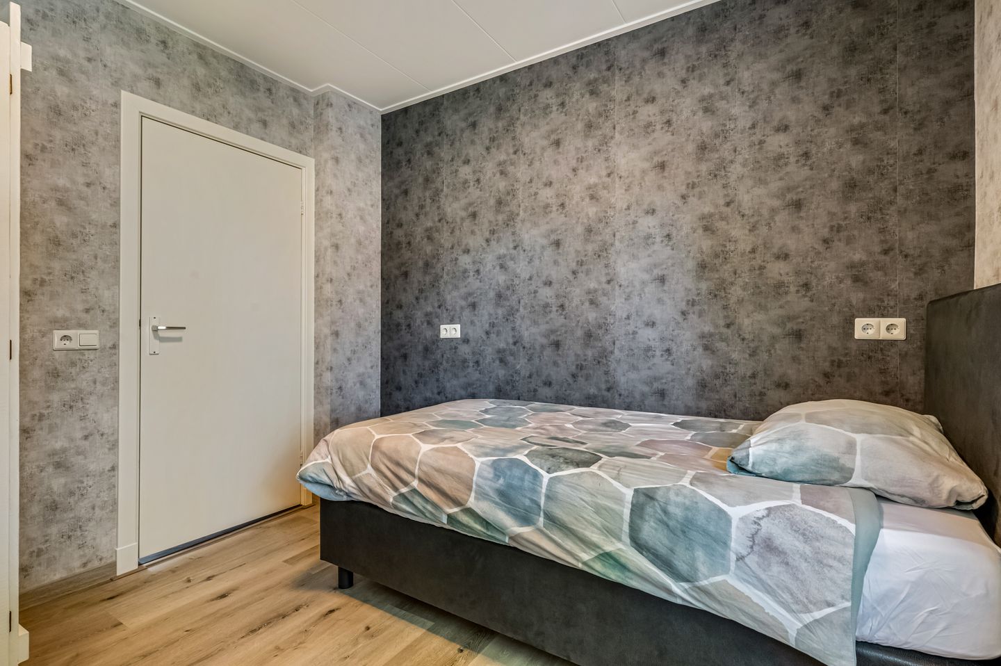 Photo 44 of J.P.C. Leinweberstraat 2