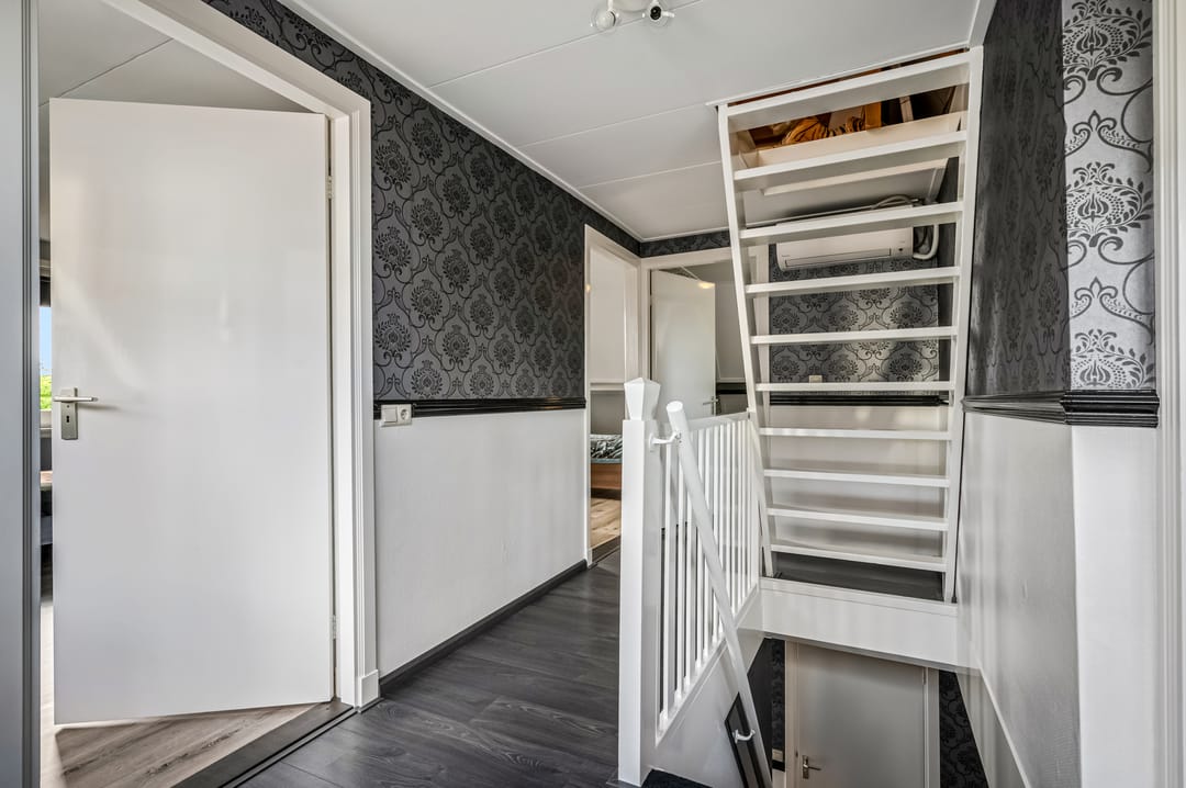 Photo 47 of J.P.C. Leinweberstraat 2