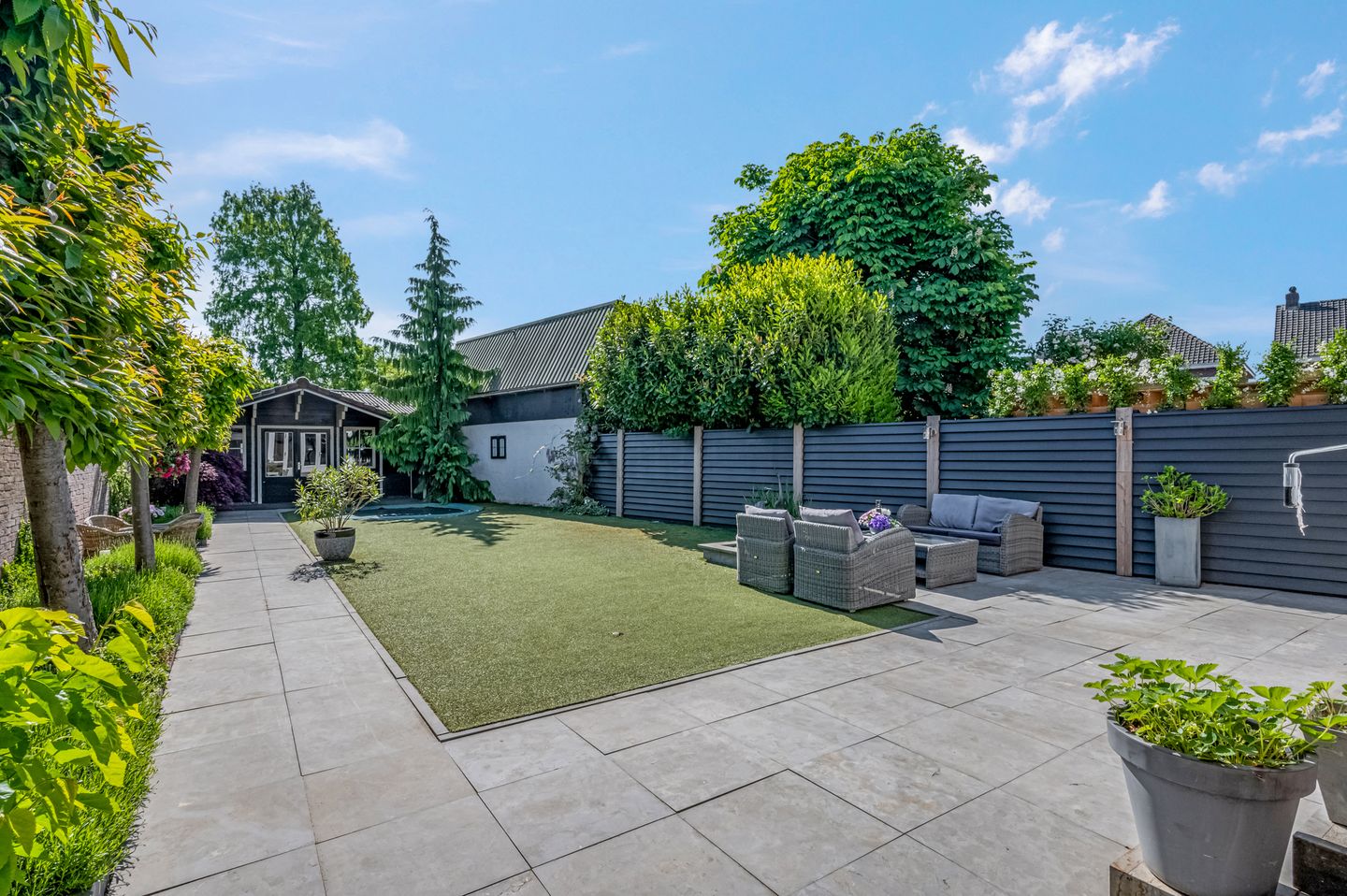 Photo 4 of J.P.C. Leinweberstraat 2