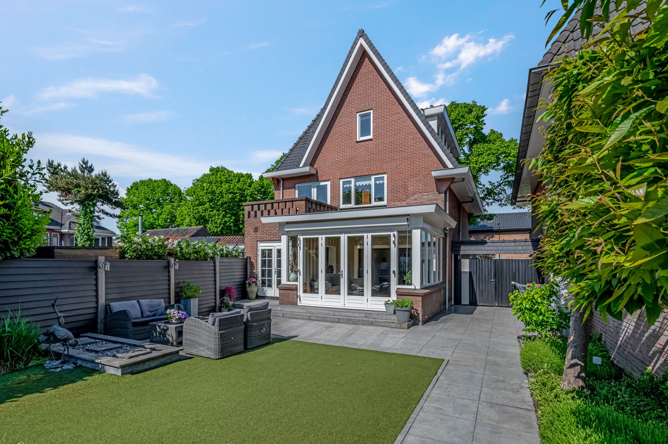 Photo 63 of J.P.C. Leinweberstraat 2