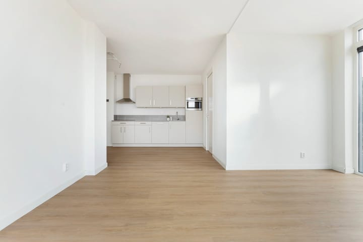 Foto 11 van Helfrichstraat 25-C