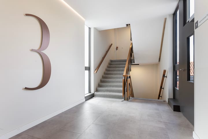 Foto 23 van Helfrichstraat 25-C