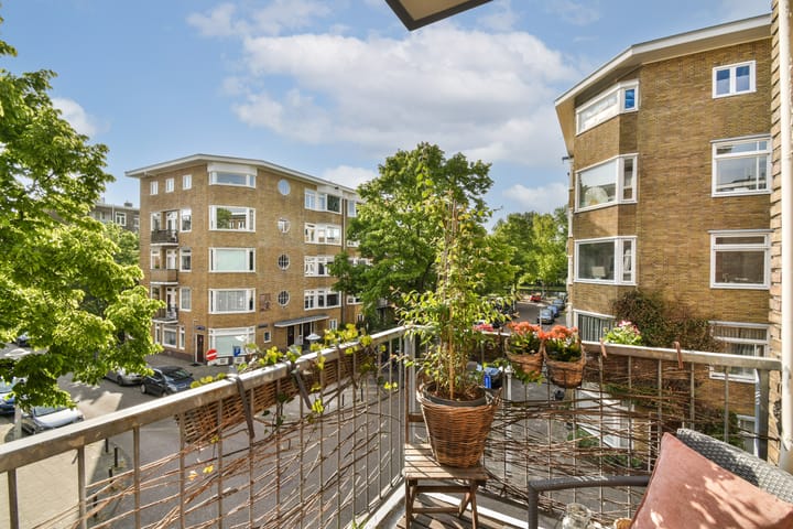 Photo 12 of Marieken van Nimwegenstraat 14-2