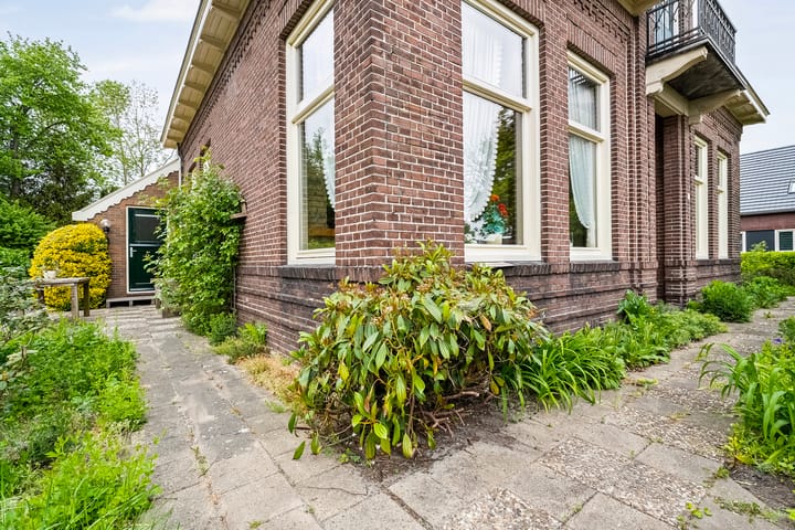 Photo 12 of Dorpsstraat 9