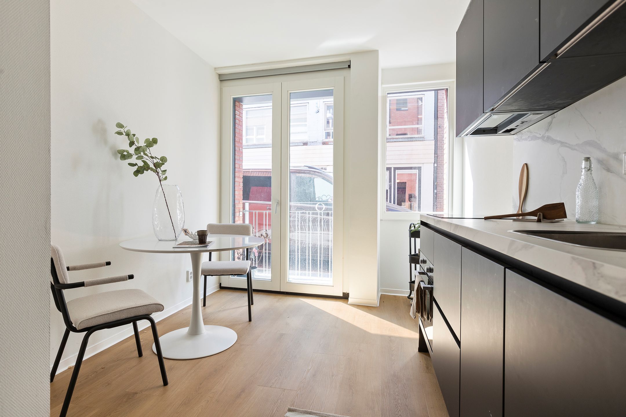 Foto 6 van Raamstraat 5-1