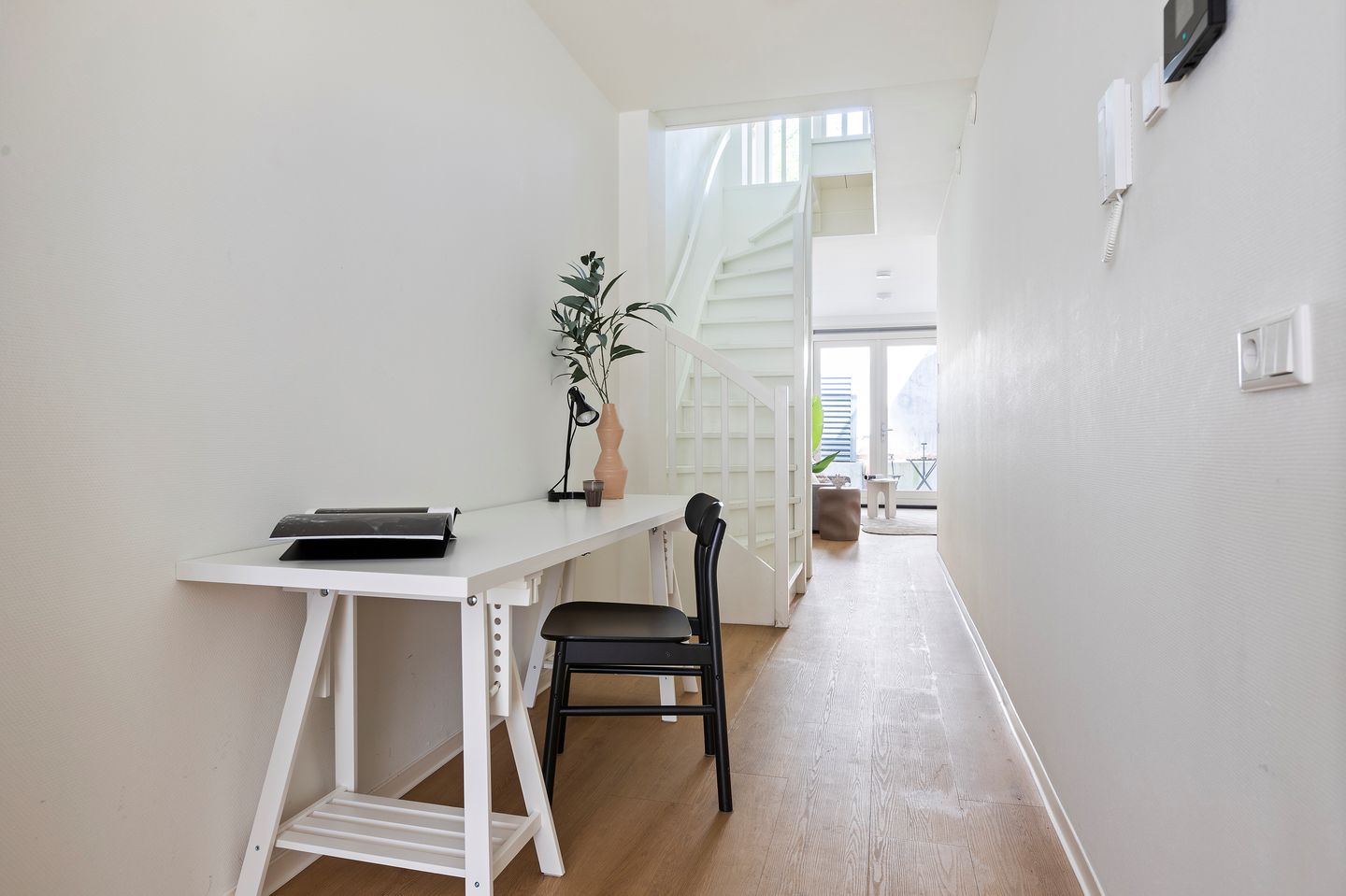 Foto 10 van Raamstraat 5-1