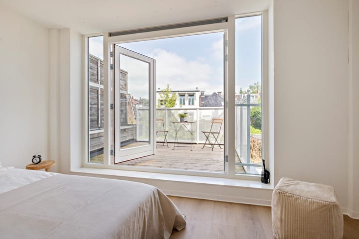 Foto 15 van Raamstraat 5-2