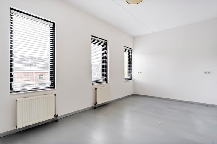 Foto 14 van Puntkroos 17