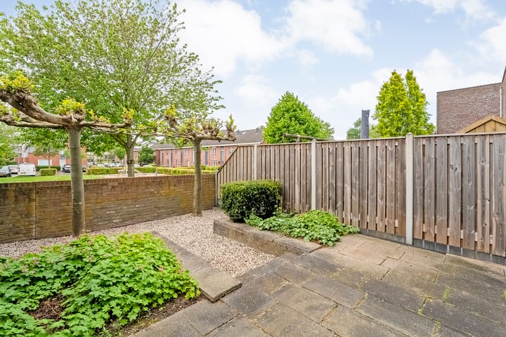 Foto 25 van Puntkroos 17