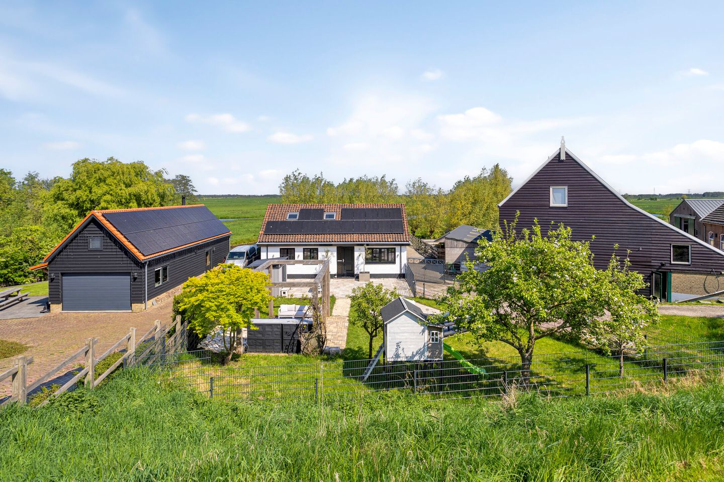 Photo 1 of IJsseldijk-Noord 232