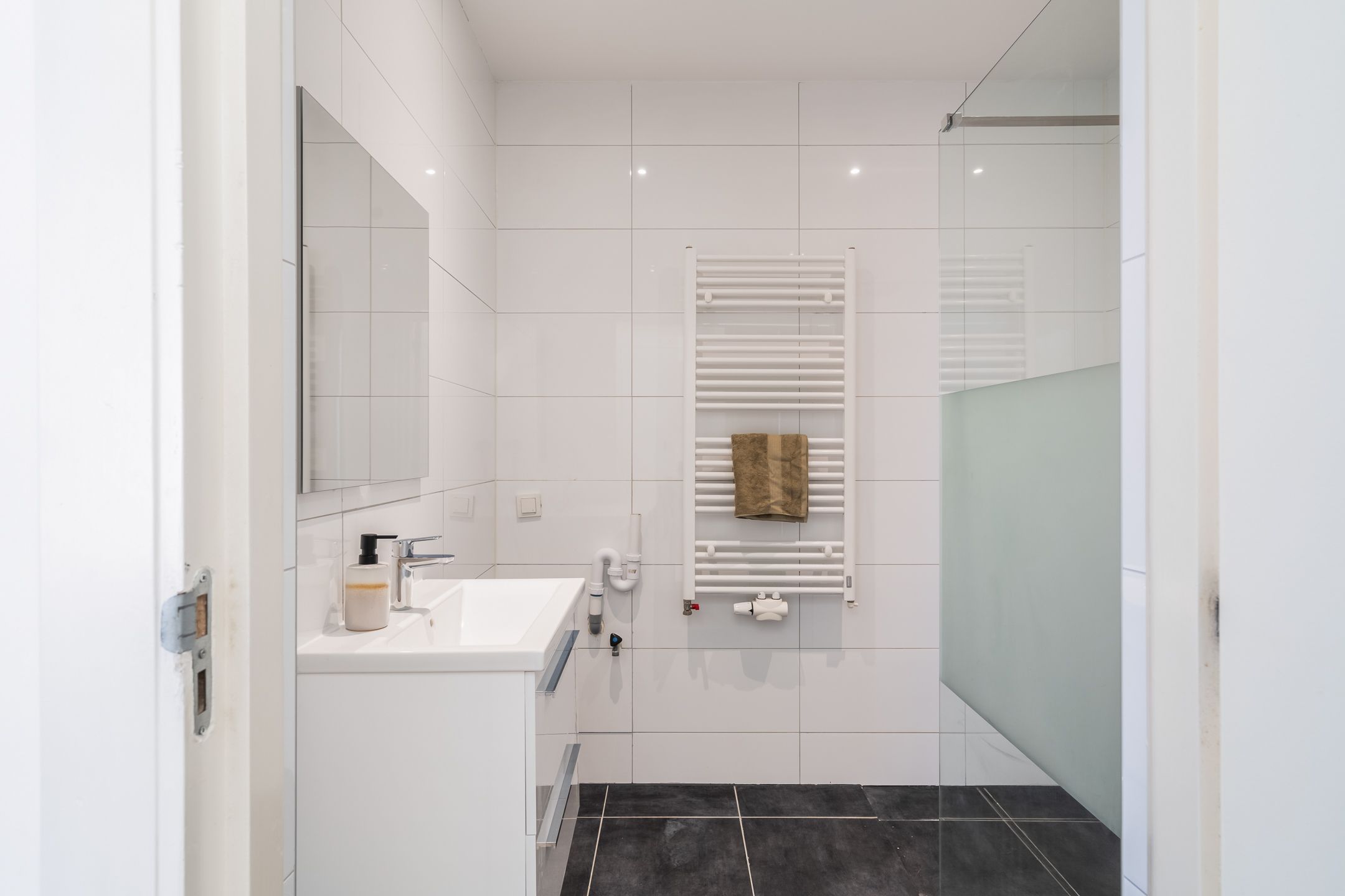 Foto 30 van Van Galenstraat 1-C