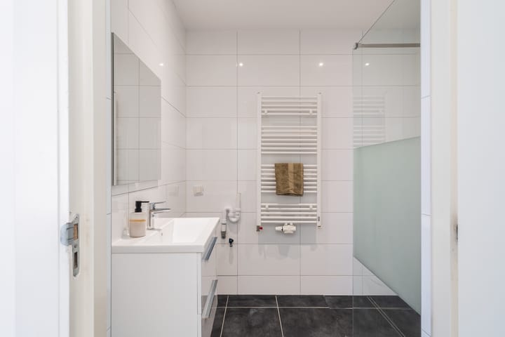 Foto 30 van Van Galenstraat 1-C