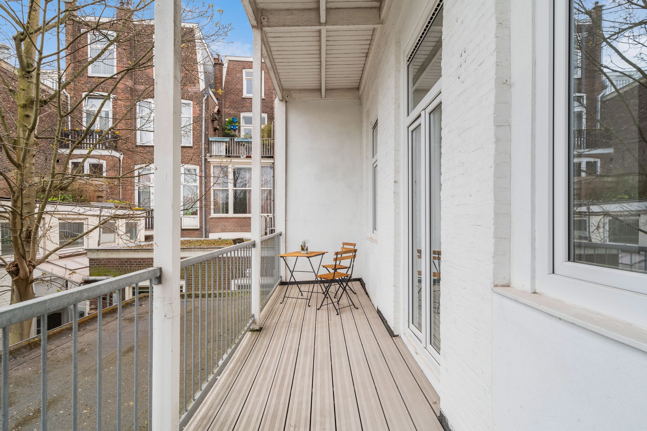 Foto 33 van Van Galenstraat 1-C