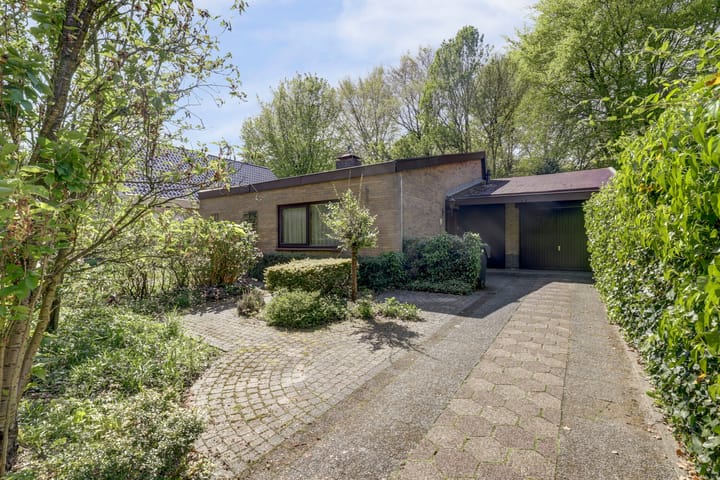 Foto 1 van Albert Neuhuyslaan 29