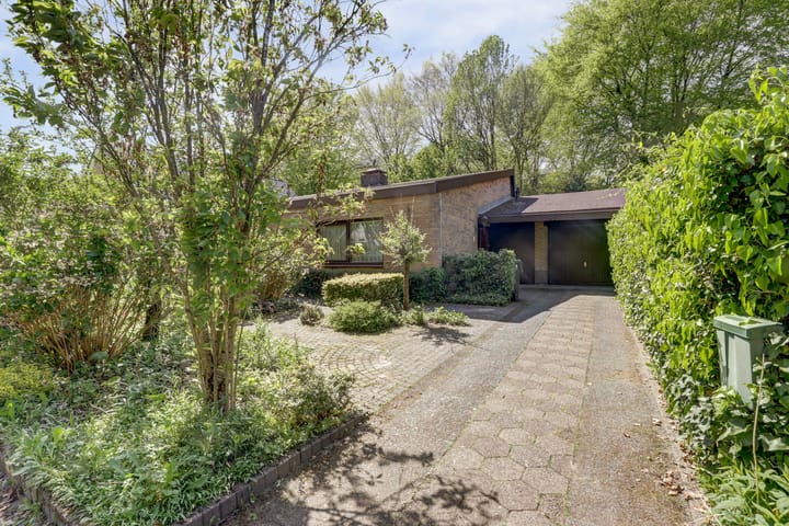 Foto 2 van Albert Neuhuyslaan 29