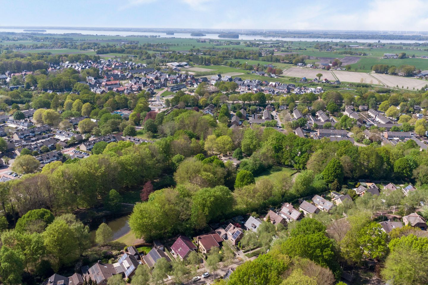 Foto 40 van Albert Neuhuyslaan 29