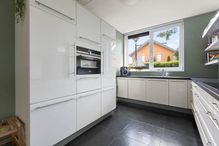 Foto 10 van Koerierstraat 18