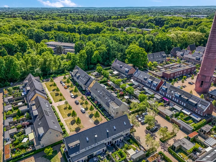 Photo 32 of Bremerstraat 21