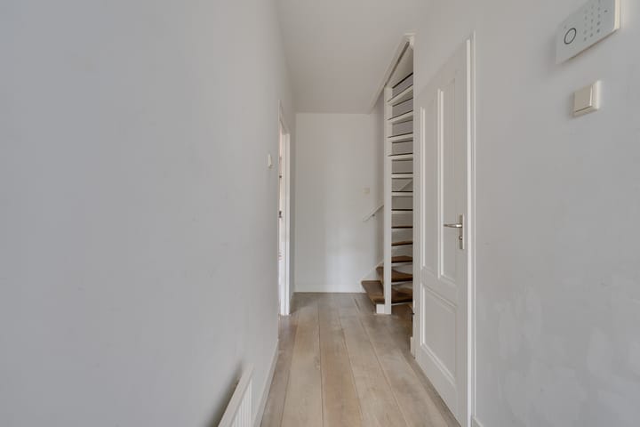 Photo 13 of Mahlerstraat 78