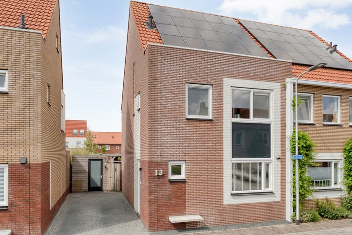 Foto 28 van Stencil 13