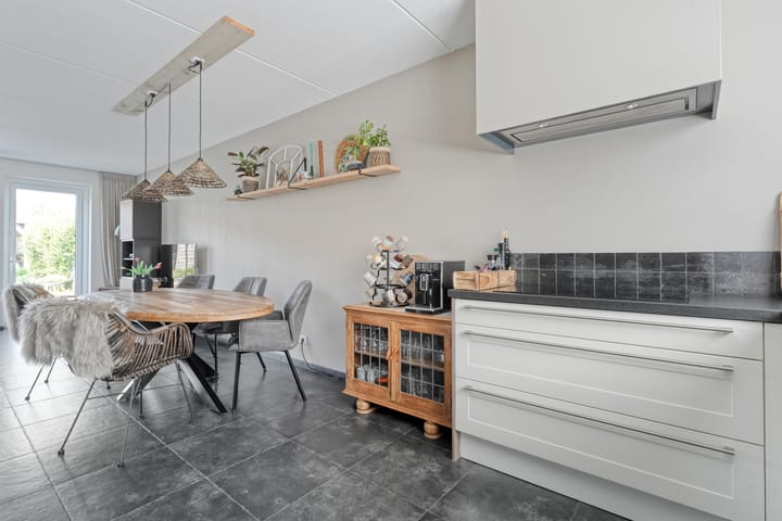 Foto 9 van Stencil 13