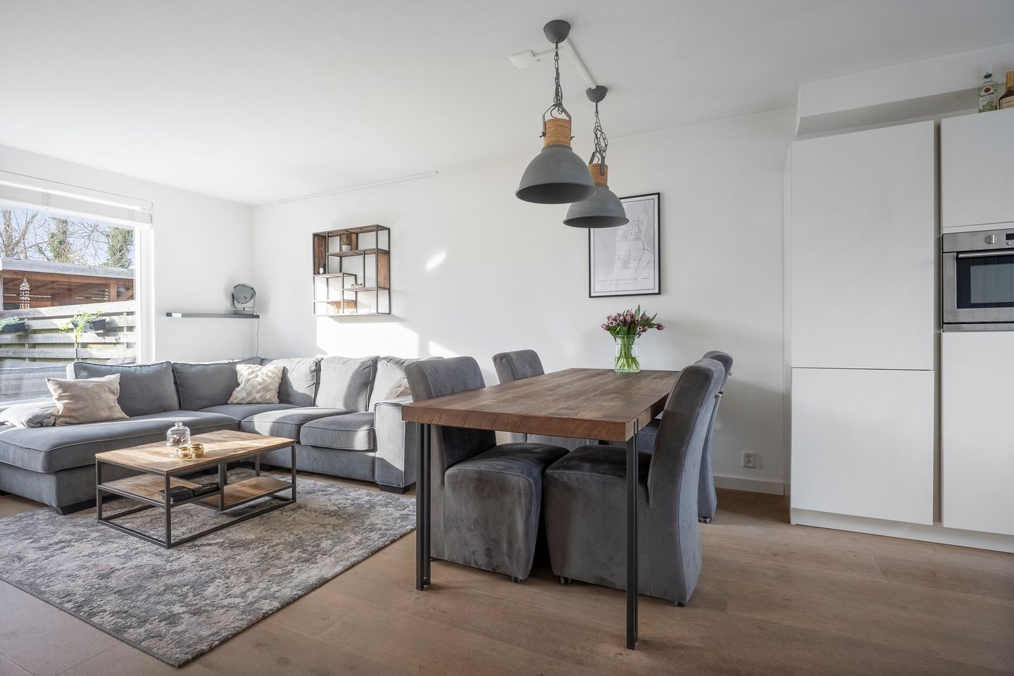 Photo 10 of Doorzwin 4245