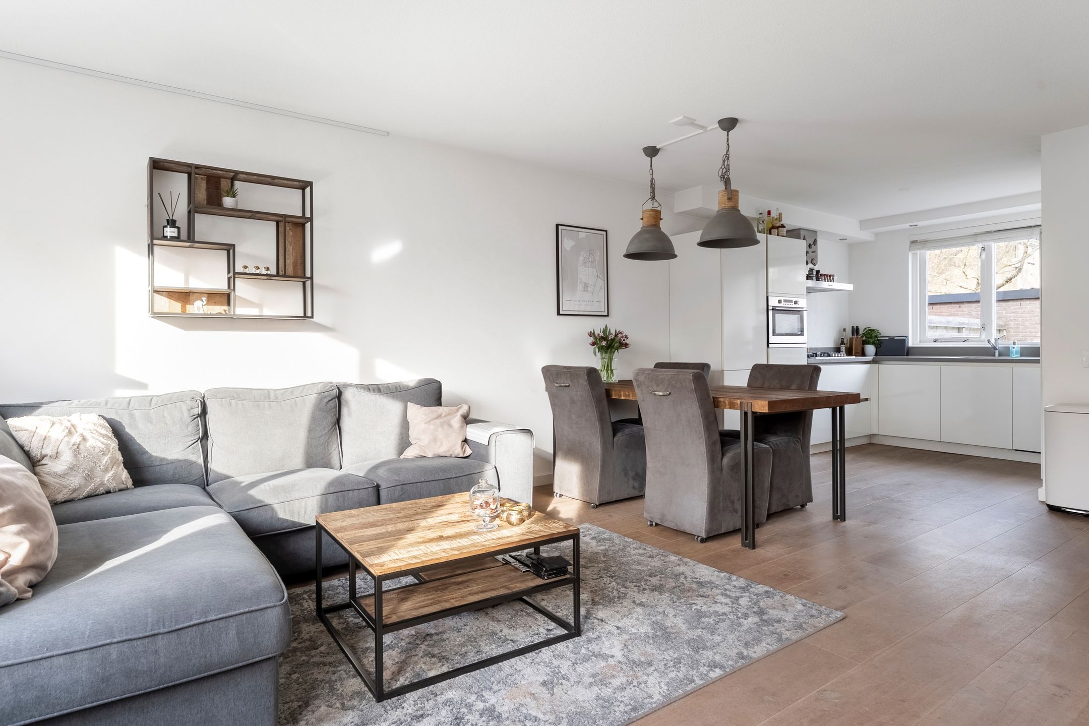 Photo 12 of Doorzwin 4245