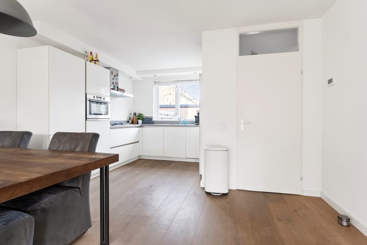 Photo 13 of Doorzwin 4245