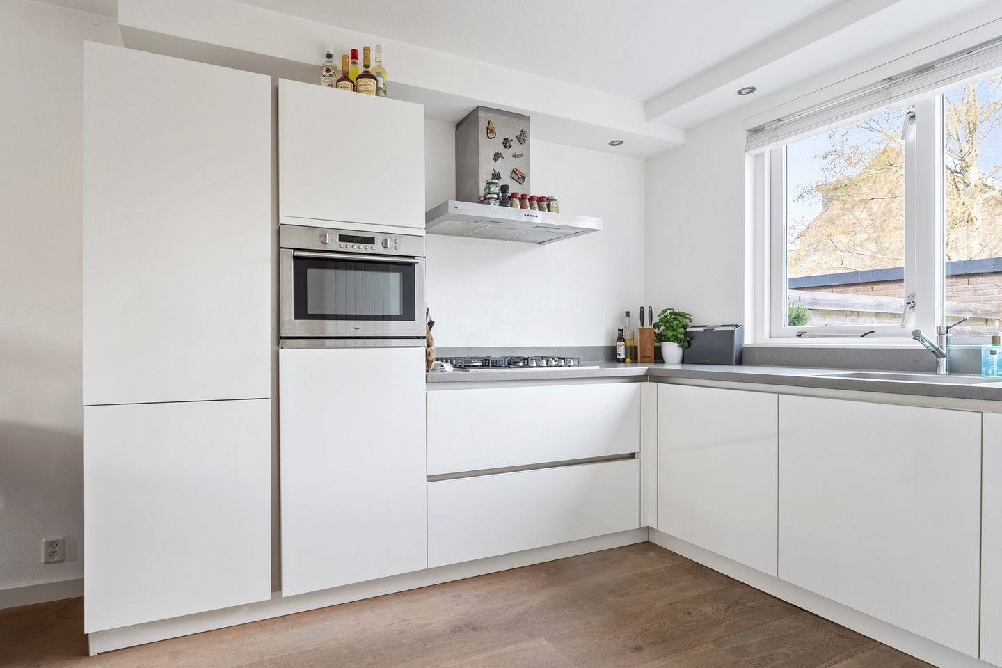 Photo 14 of Doorzwin 4245