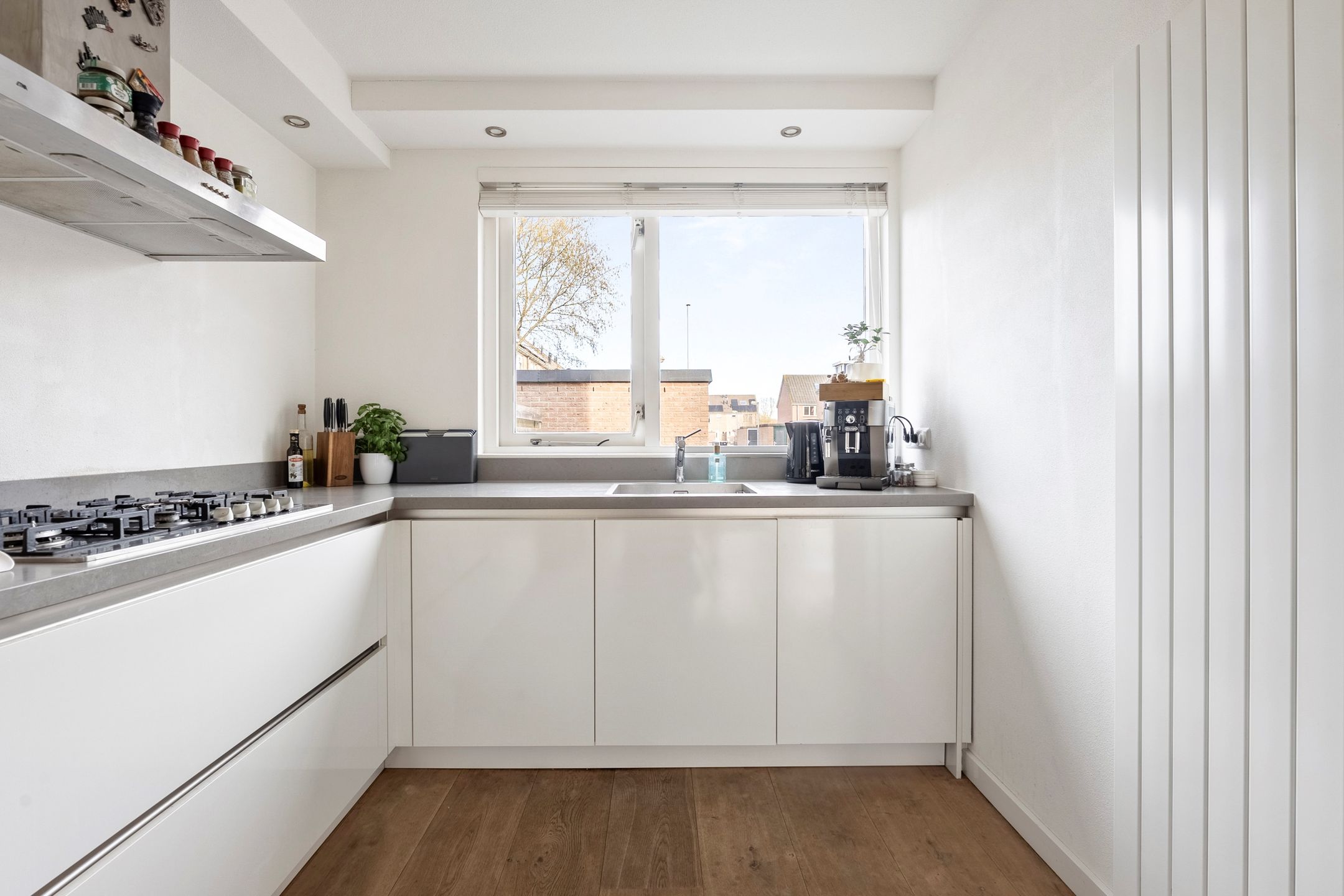 Photo 15 of Doorzwin 4245