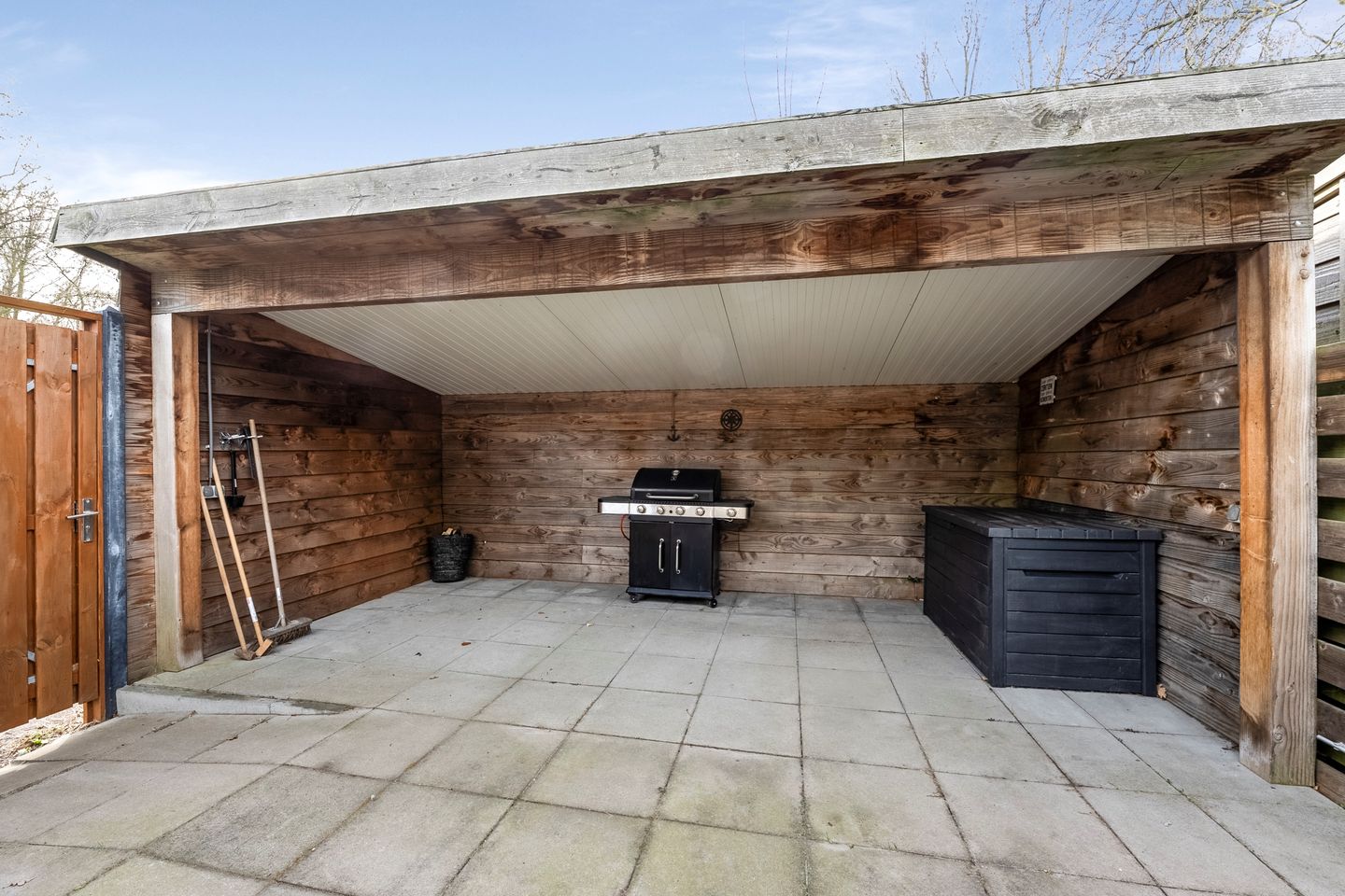 Photo 25 of Doorzwin 4245