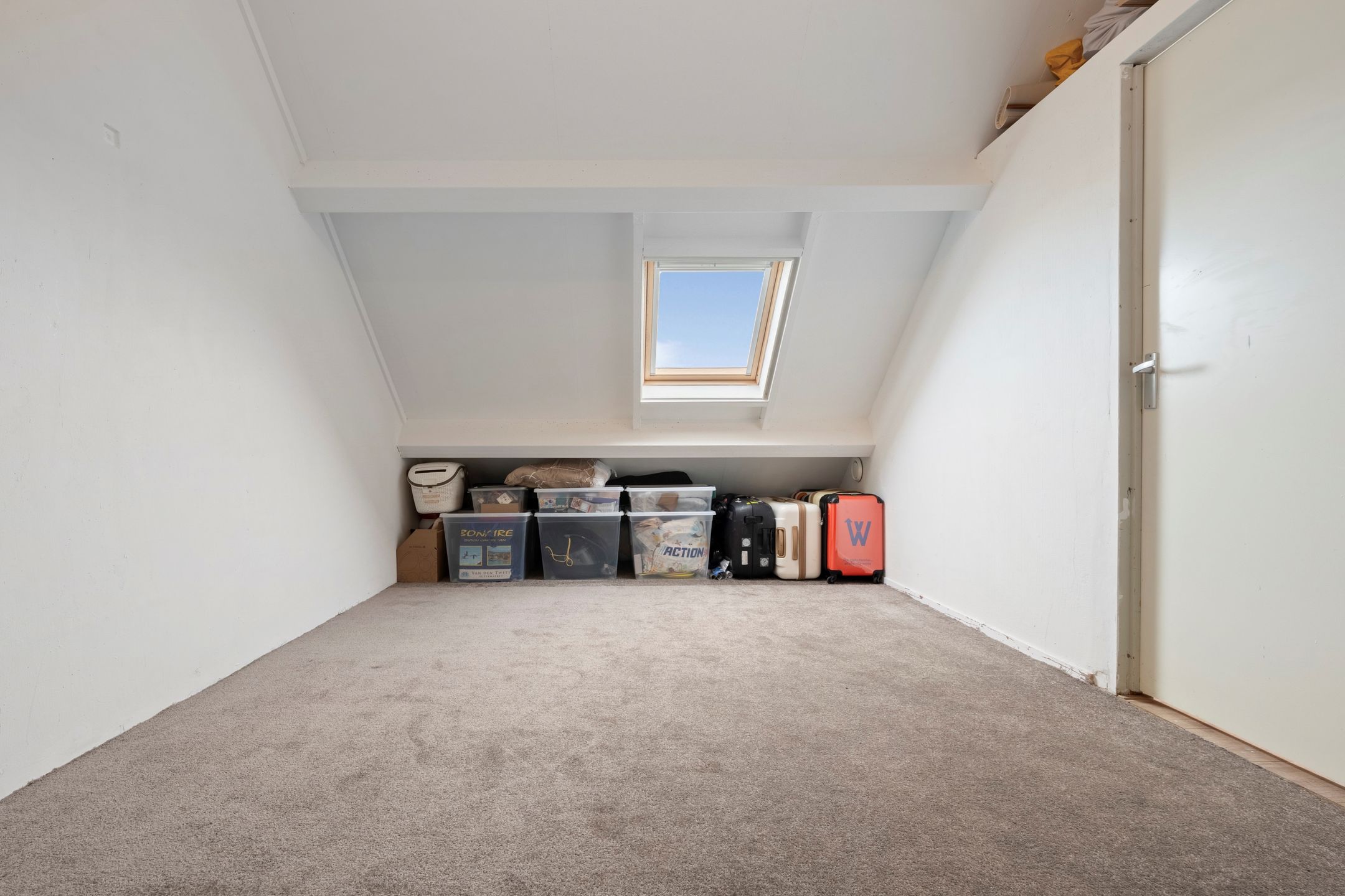 Photo 45 of Doorzwin 4245