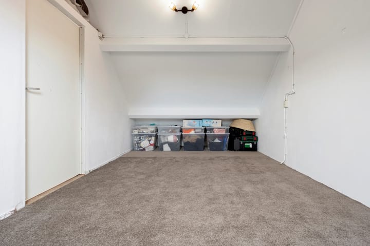 Photo 46 of Doorzwin 4245