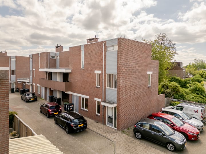 Foto 4 van Azalea 24