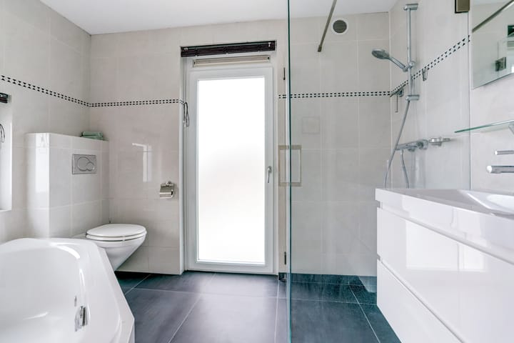 Foto 24 van Vlokhovenseweg 44-A