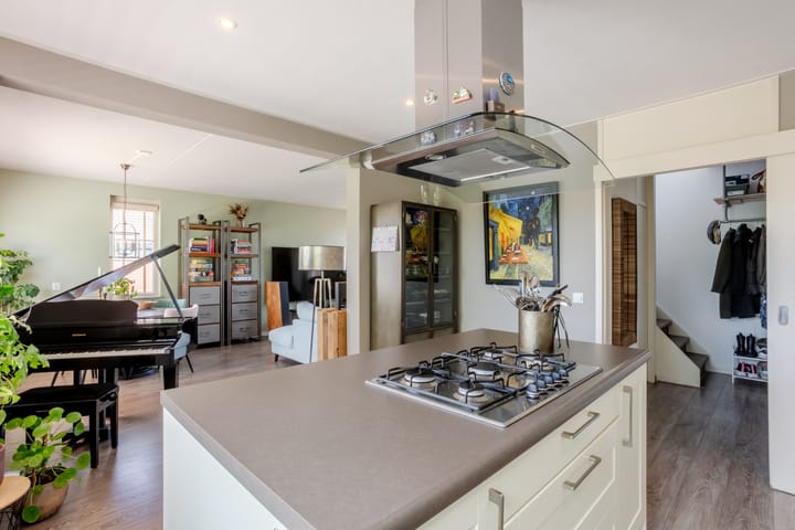 Photo 16 of Azalea 24