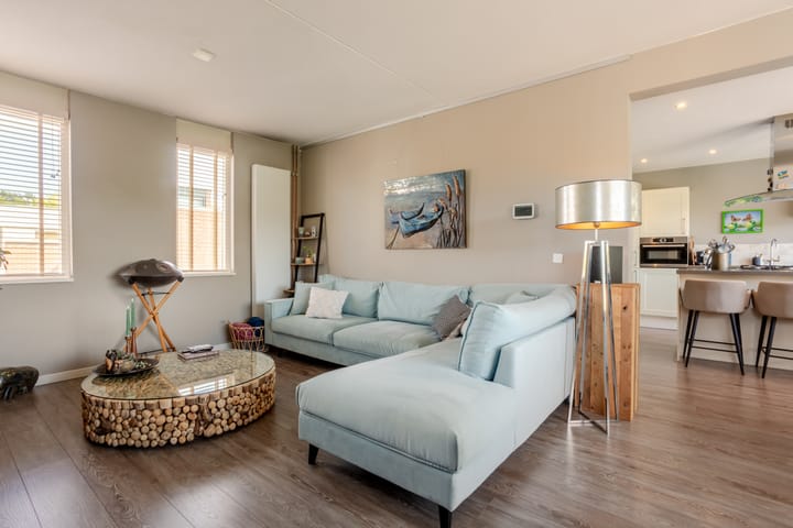 Photo 21 of Azalea 24