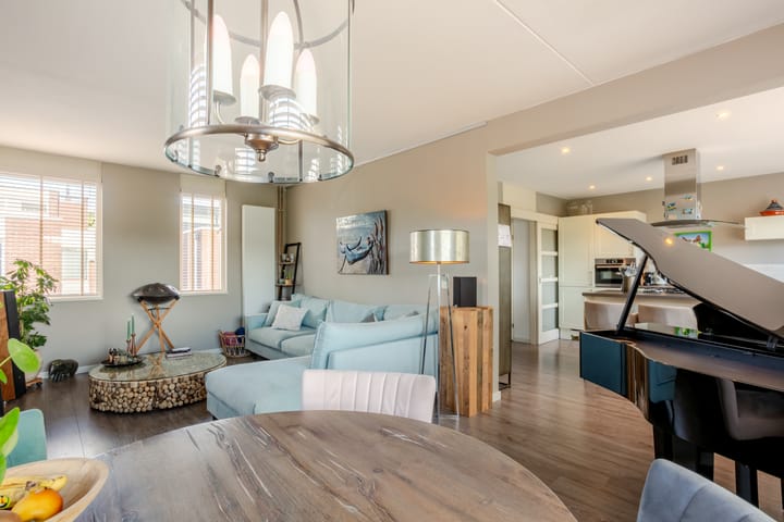 Photo 22 of Azalea 24