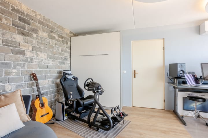 Photo 32 of Azalea 24