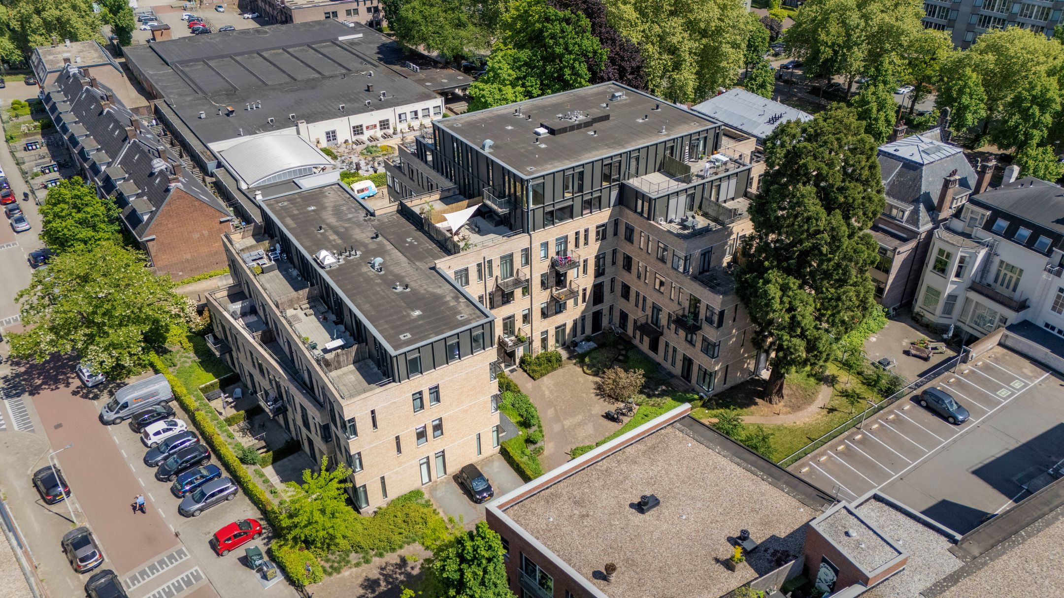 Foto 36 van Velperweg 19-115