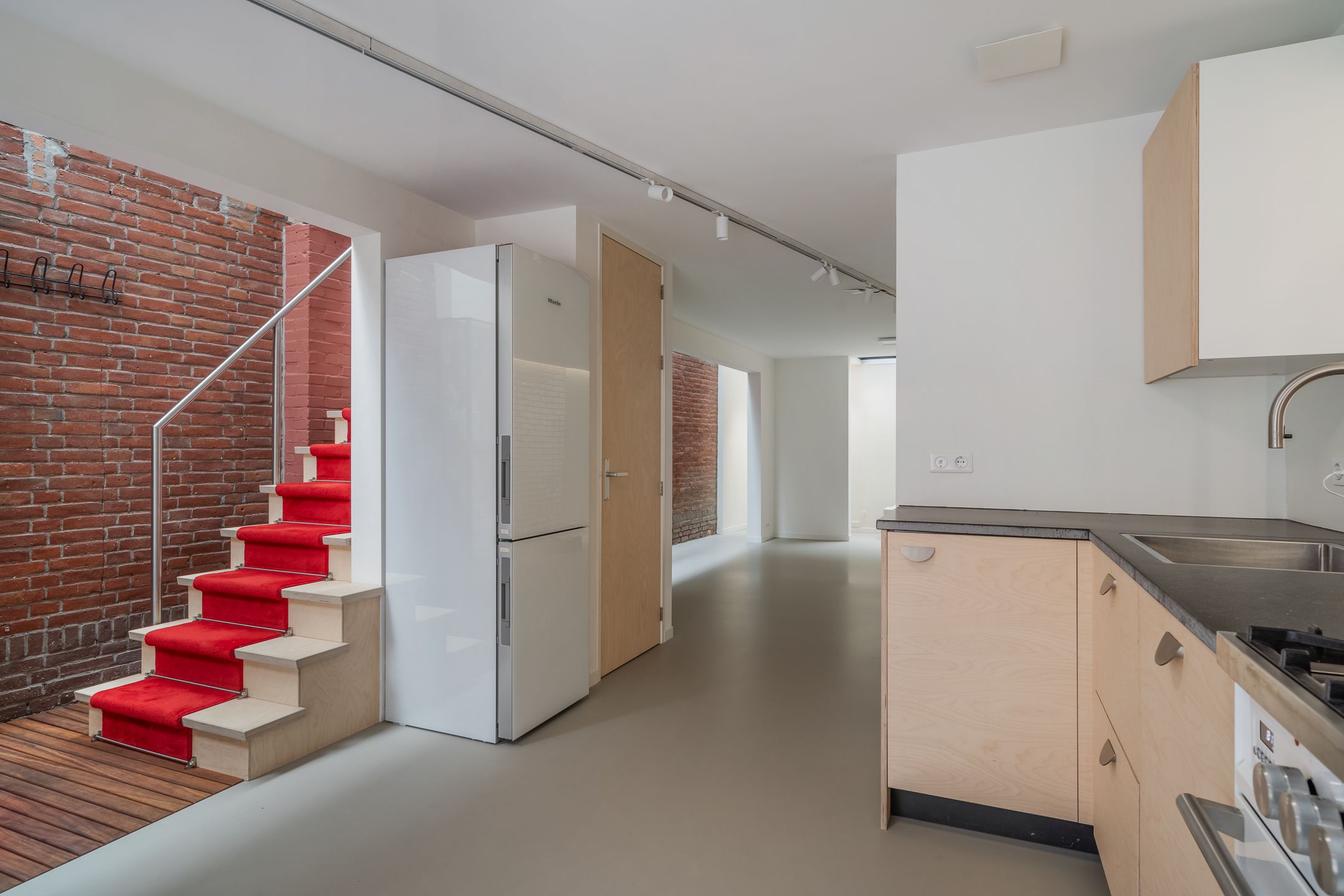 Photo 3 of Tuinpad 30-I