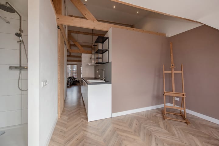 Foto 14 van 2e De Riemerstraat 180-A