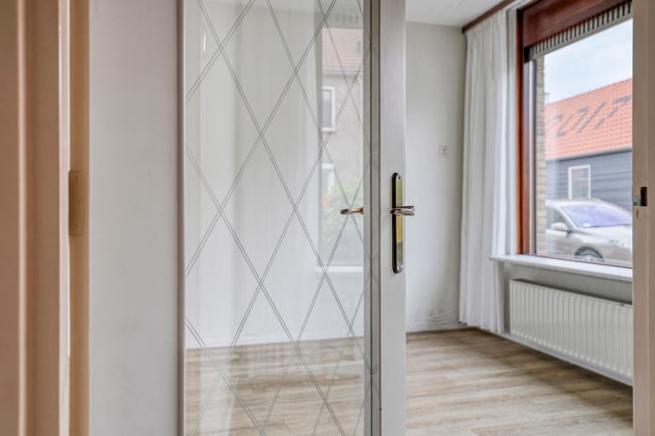 Foto 6 van Raiffeisenstraat 6